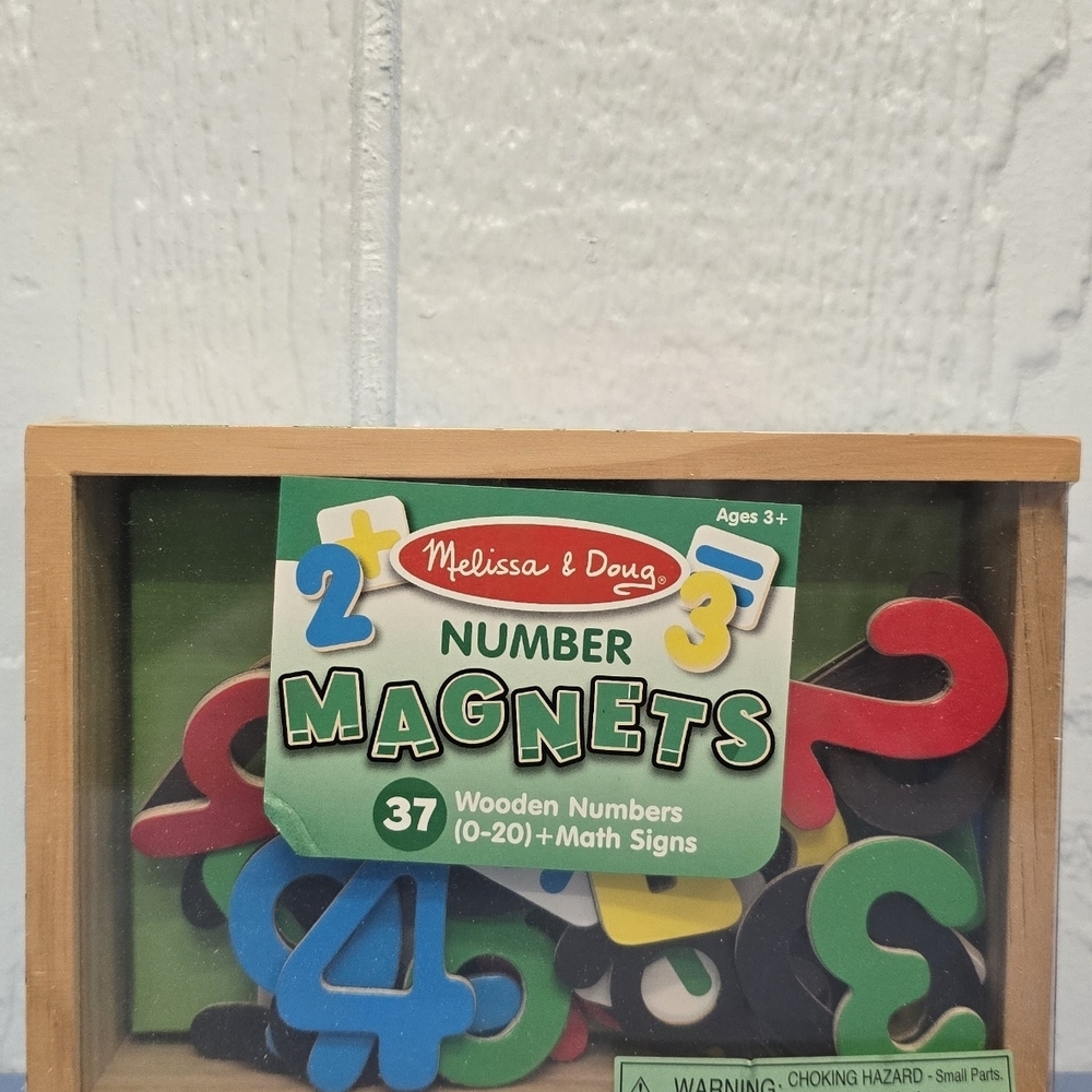 NWT Melissa & Doug Colorful Number Magnets Set